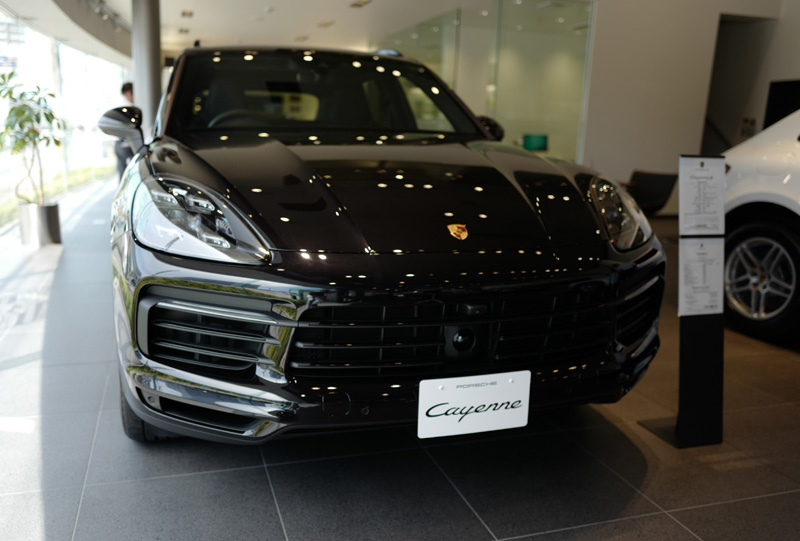 変わっていないようで結構変わった新型ポルシェ・カイエンを見てきた。内装は新型911もこんな感じ？