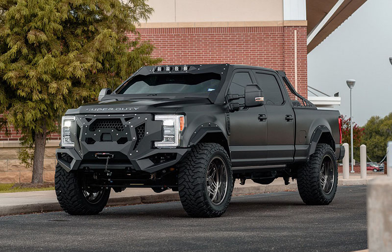 フォードの巨大トラック、F-250をゾンビハンター化。もう怖いものはなにもない