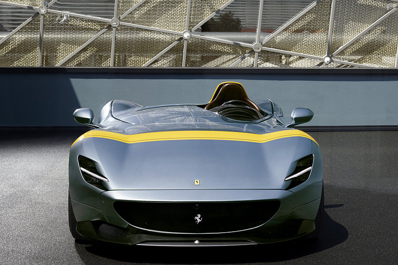 フェラーリが50年代にインスパイアされた新セグメント「Icona」発表。第一弾として「モンツァSP1」「モンツァSP2」発表