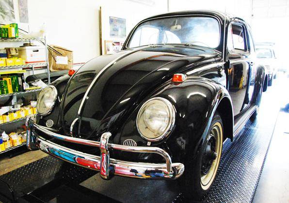 1964年に購入された初代ビートルがまさかの「新車状態」で発見！現在1.1億円で販売中