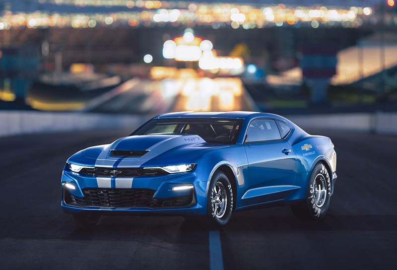 ドラッグレース専用”COPO”カマロが今年も登場。69台のみ限定、700馬力のエレクトリックモデルも