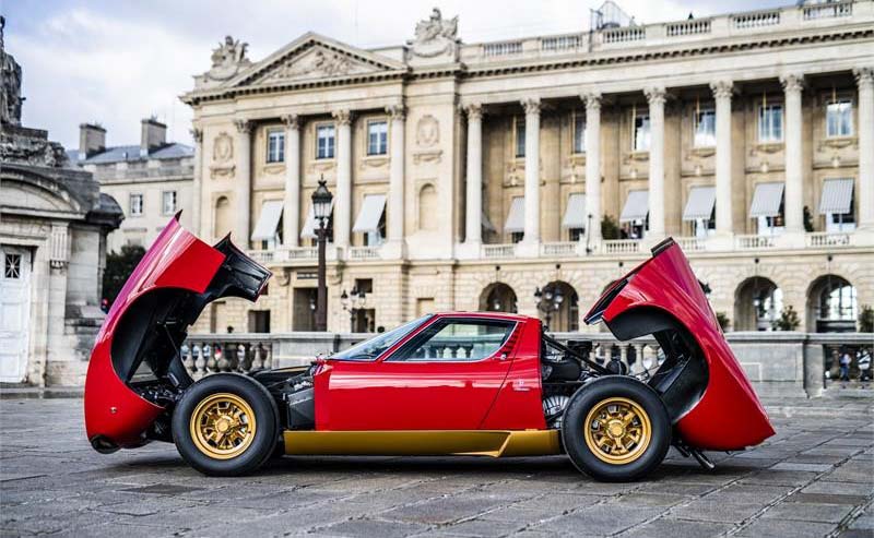 ランボルギーニが1972年製の「ミウラSV」をフルレストア。47年の時を経て新車状態に戻され、FIA会長へと納車