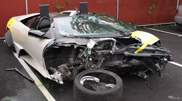 スーパーカーが時速250km/hで事故るとこうなる。という動画が公開に【動画有】