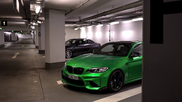 BMWの新型Mシリーズ「M2」にポイズングリーンとミネラルグレーが追加。意外にも良いカラーリングだ