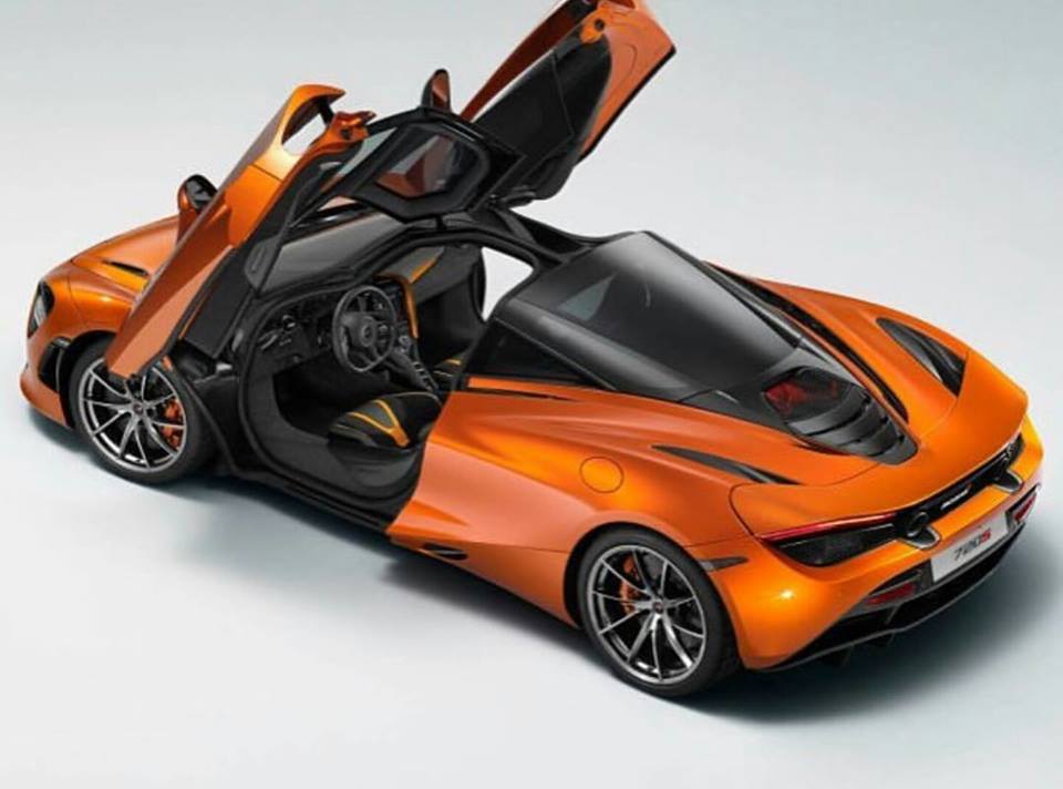 ついにマクラーレン「720S」の画像がリーク。ルーフまで開くバタフライドアに