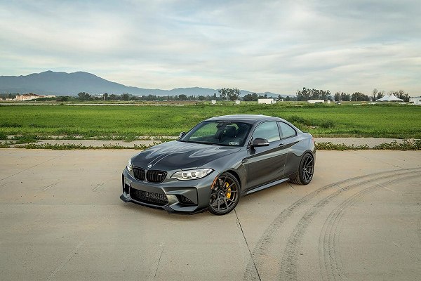 カーボンパーツをフル活用。ヴォルシュタイナーがBMW「M2」専用ボディキットを公開