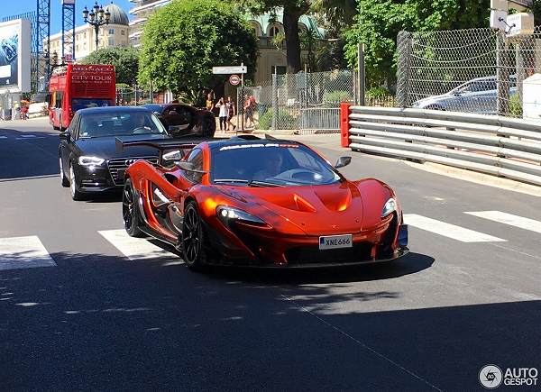 モナコにてブロンズカラーに近いマクラーレン「P1 GTR」が目撃に