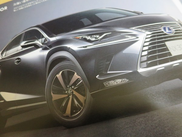 レクサス・新型「NX」の簡易カタログを入手。美しさに磨きをかけた本気の一台、その内容を公開