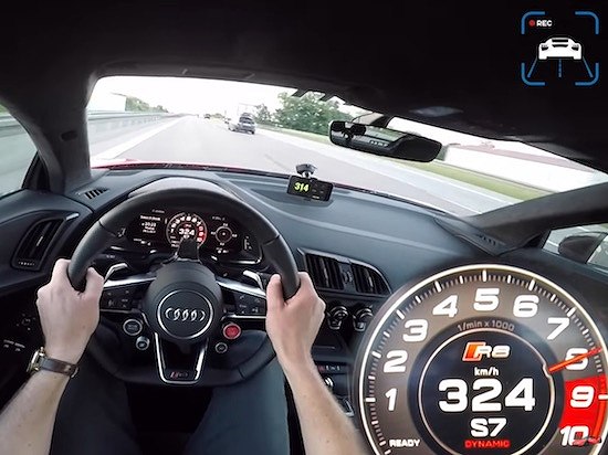 800馬力までチューニングしたアウディ「R8 V10 Plus」でアウトバーンへ→324km/hまで到達した件【動画有】
