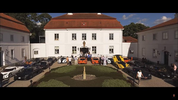 ケーニグセグ・オーナーズツアーに19台のケーニグセグが大集結。「One：1」や「レゲーラ」も登場だ【動画有】