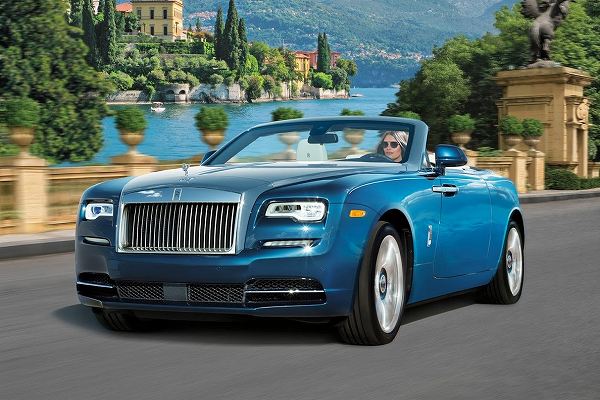 僅か20セットの限定モデル。ロールスロイス「ドーン」専用の特別なクリスマスパーツが登場