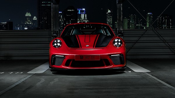 レッド＆ブラックが激しい。テックアートがポルシェの最新モデル「911GT3」を過激カスタム