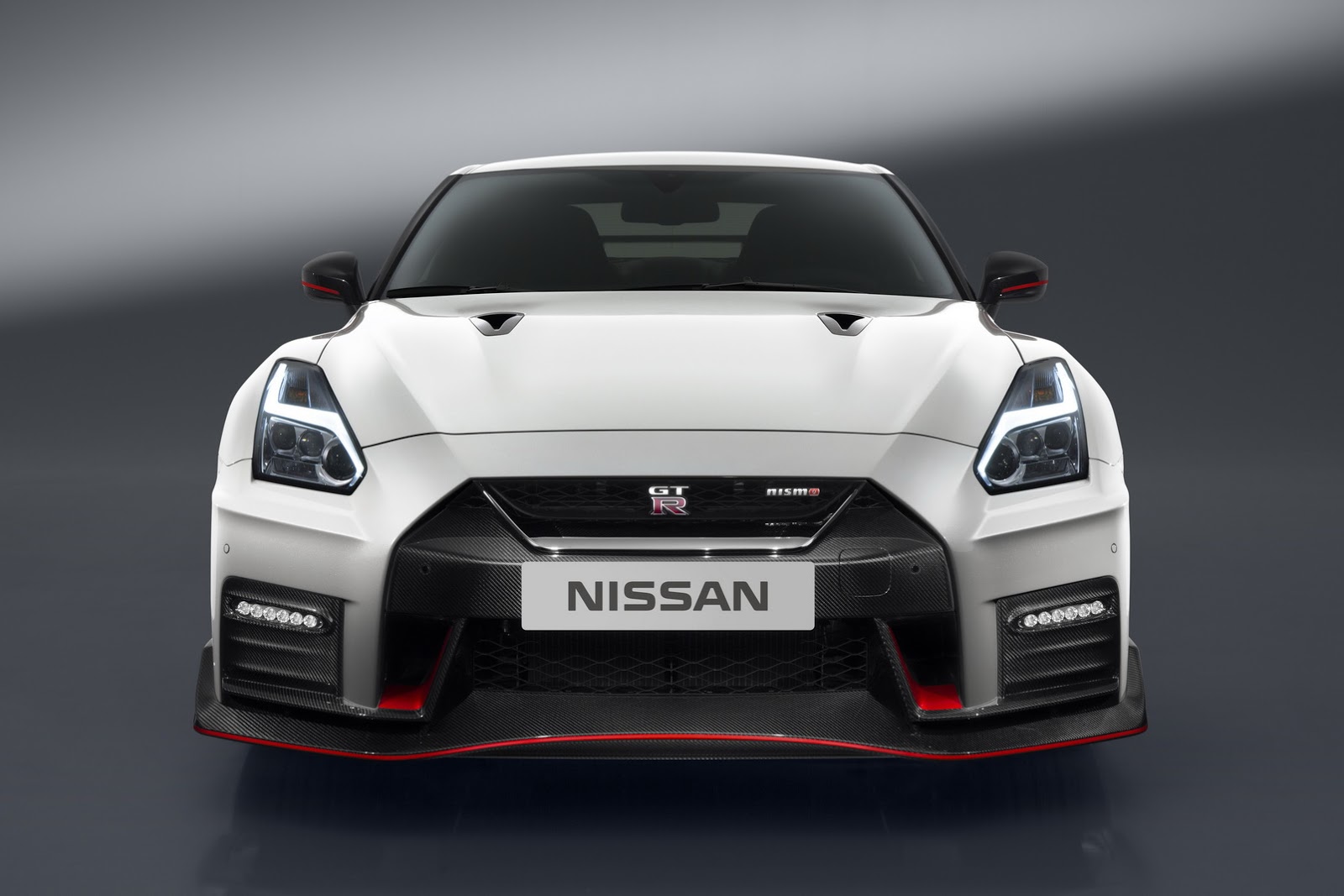 栃木県警が日産GT-R、しかも「NISMO（1870万円）」をパトカーに。1200万円は県民の寄付、残りは日産の負担
