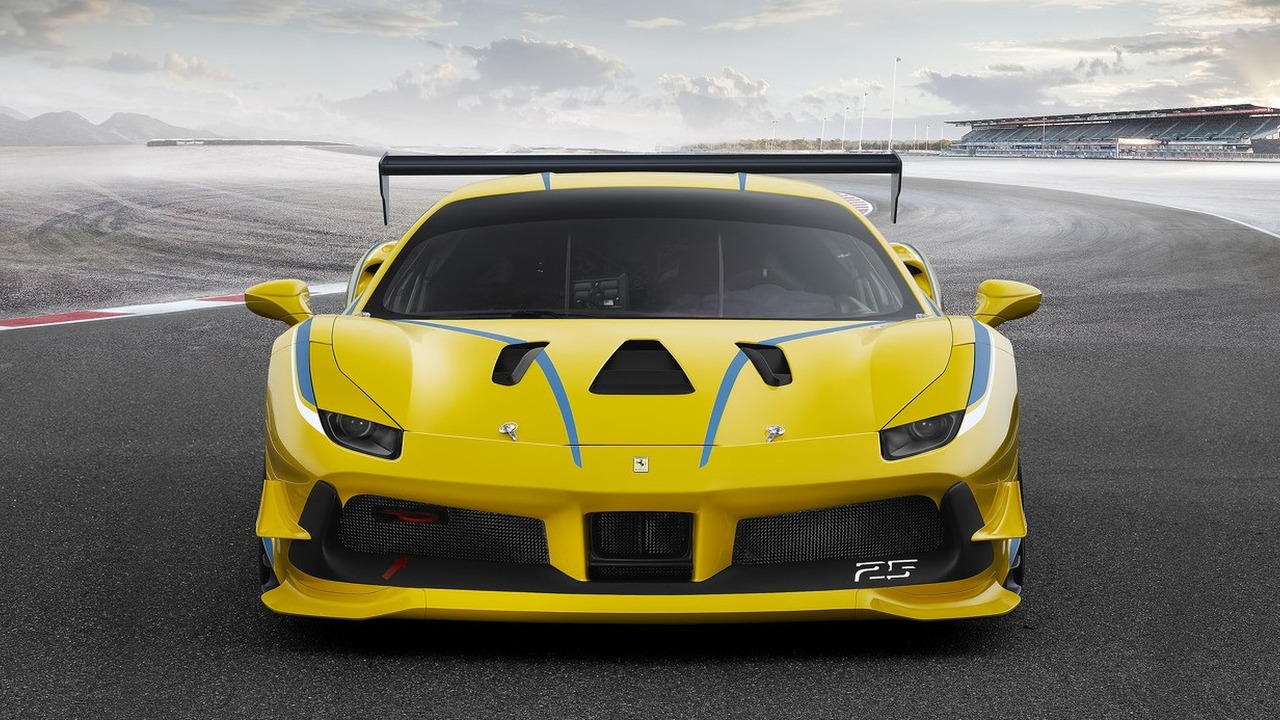 フェラーリが488チャレンジを公開。エアロダイナミクスと車両制御が大きく改善