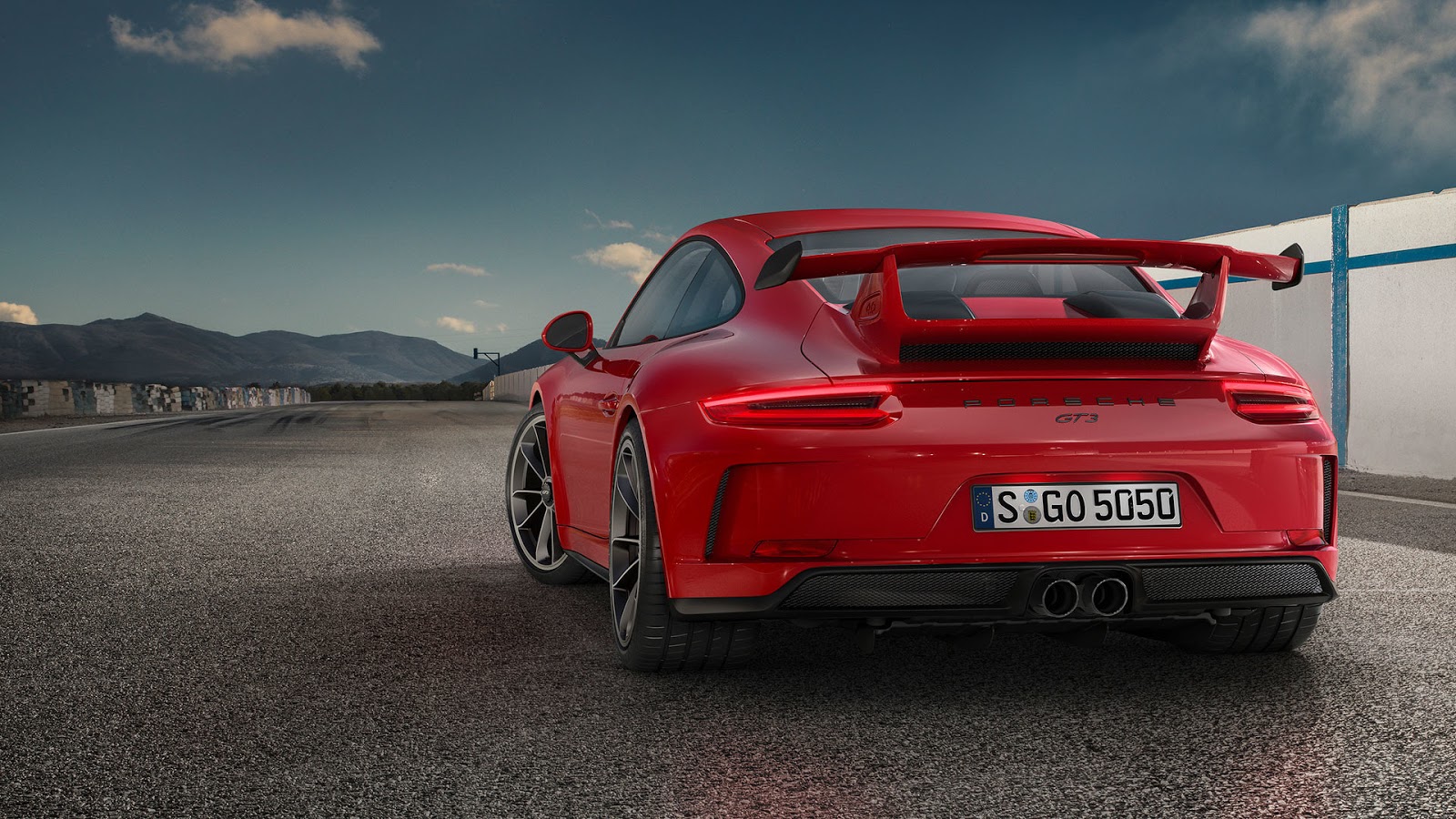 結局どうなの次期ポルシェ911GT3今回はGT部門のボスが「MTとNAは継続」と発言
