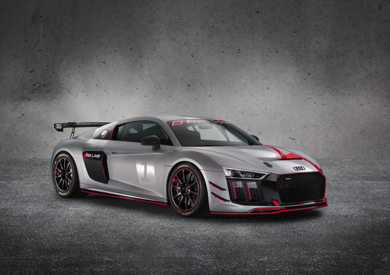 アウディが日本の顧客向けにGT4クラス向けレーシングカー「アウディR8 LMS GT4」発売。2989万円ナリ