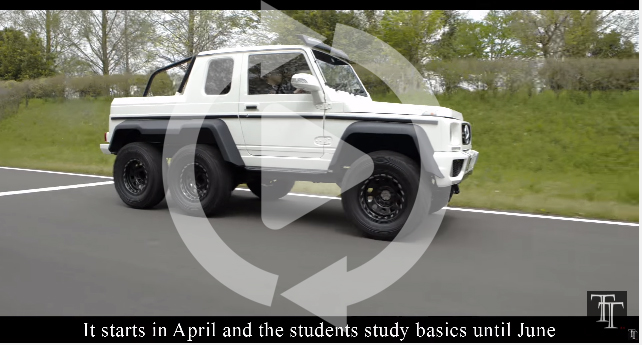 日本自動車大学校がジムニーをベースにメルセデスAMG G63 6x6制作。実車を忠実にダウンサイズ