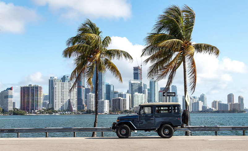 FJカンパニーがレストア事業に本腰。オリジナルに忠実でもOK、現代風でもOKなランクルカスタムを公開