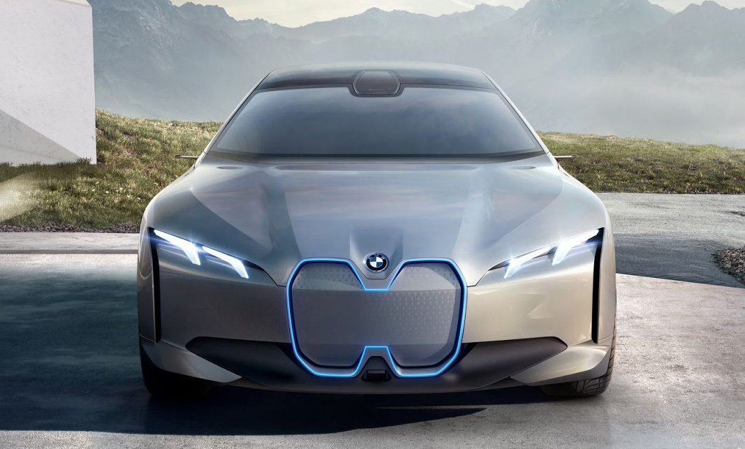 BMWが「第三のi」モデル公開。i5ではなく”i Vision Dynamics”。これがBMWの未来だ