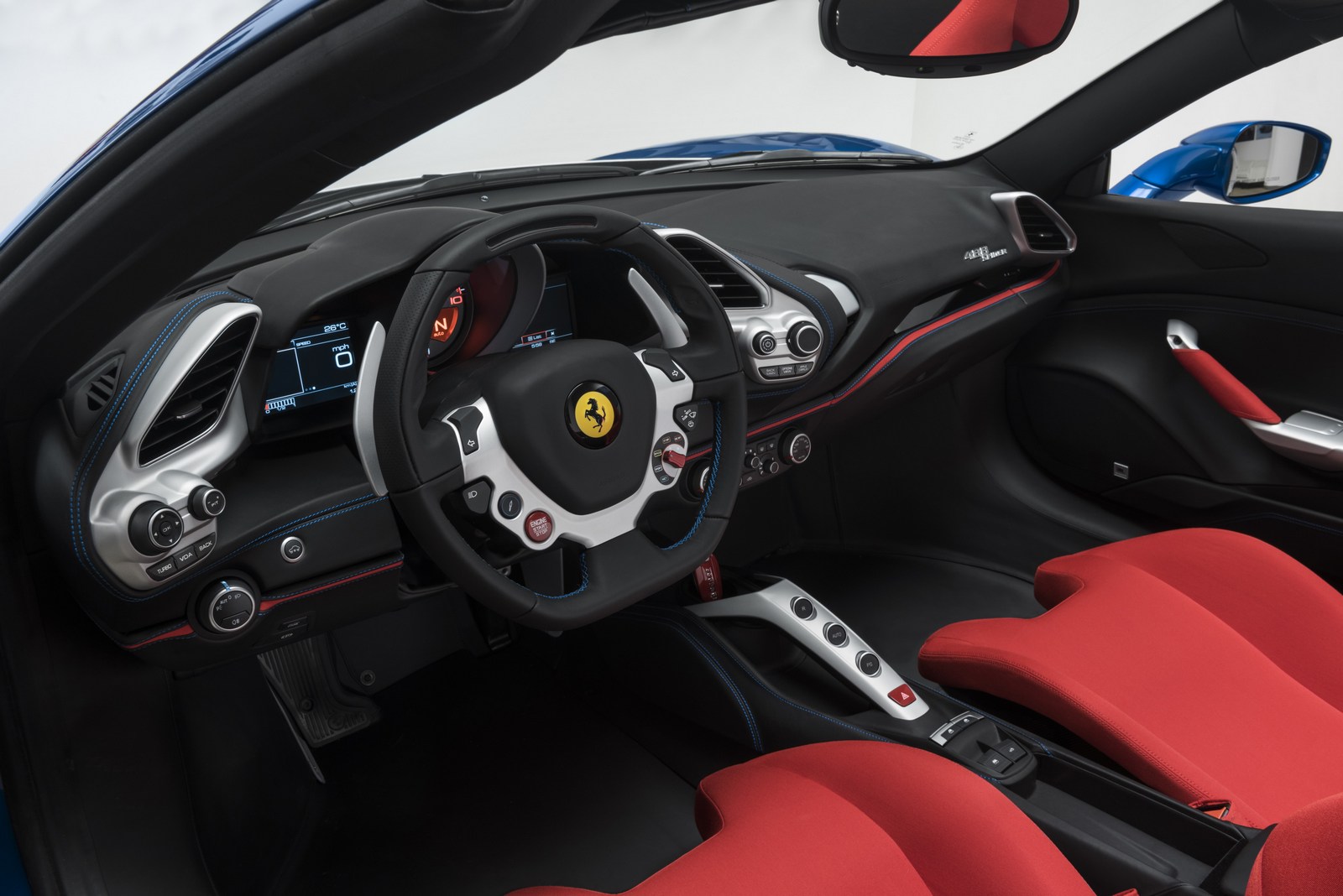 フェラーリ488”スペシャルシリーズ”の存在が公的書類から判明。ハイブリッドを持たない最後のフェラーリとなるか