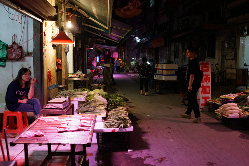 中国はなかなかディープだ。スラム街で地元民向けのローカルフードを食べてみる