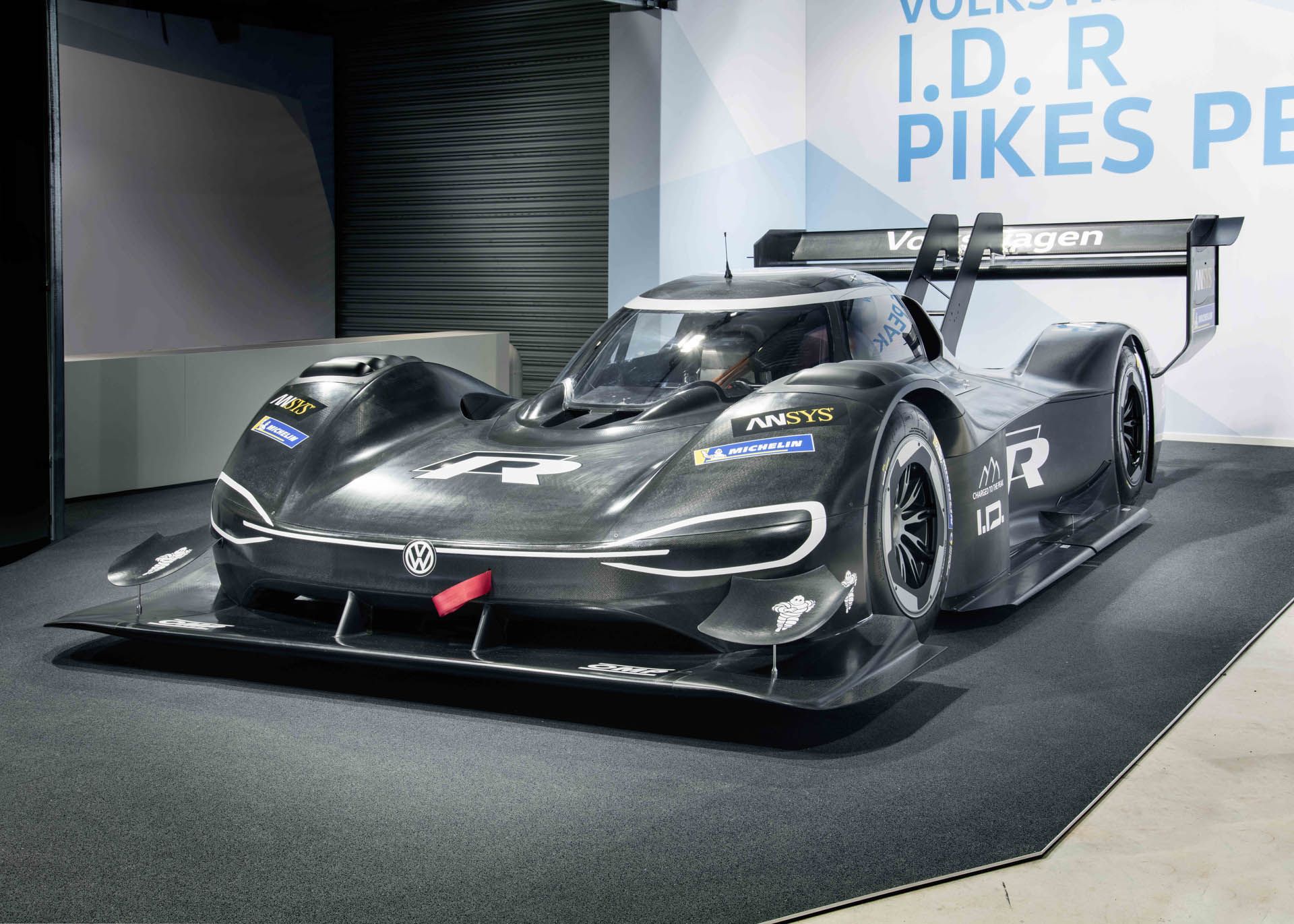 誰も興味ないと思うが、VWが0-100km/h加速2.25秒、F1マシンよりも速い「I.D. R パイクスピーク」を発表