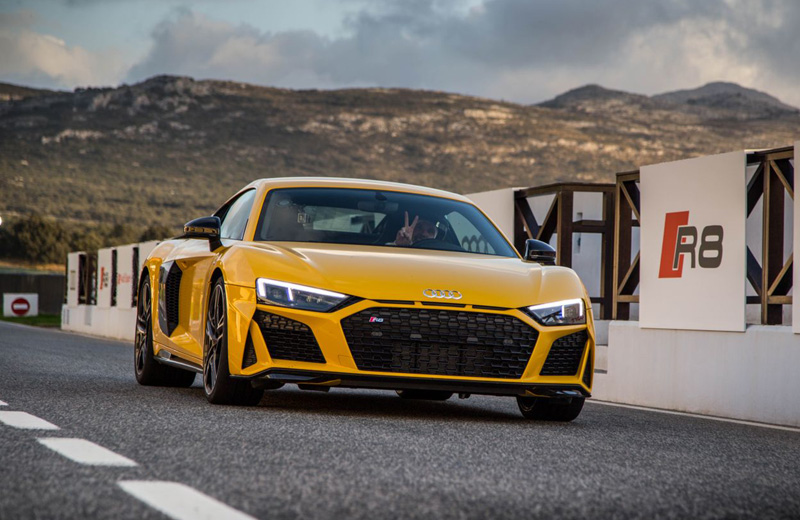 V6登場のウワサがあったR8。アウディが「R8にはV10以外考えられない」としV10継続を表明