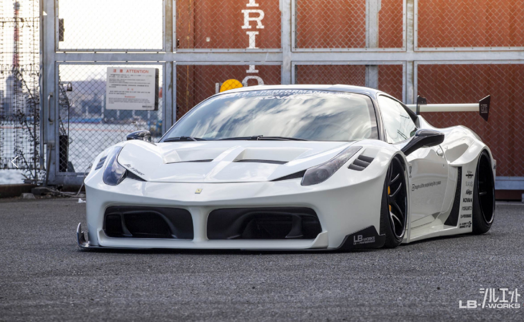 リバティーウォークのフラッグシップ「シルエットワークスGT」完成！第一弾としてフェラーリ458イタリアの「レーシングカー風」エアロが登場
