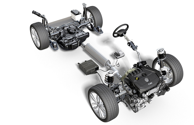 VWがゴルフ8に搭載される48Vマイルドハイブリッドを公開。「100キロ走行あたり、ガソリンを0.4L節約できる」ものの、そのコスト負担は消費者に？