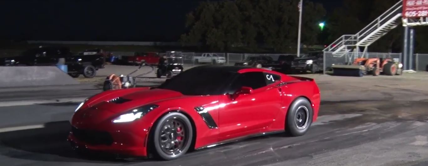 デフォの2倍の1,000馬力までパワーアップしたシボレー「コルベットC7」がドラッグレース挑戦→圧勝【動画】