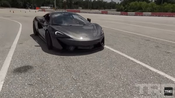 ゼロヨンにて、マクラーレン「P1」よりも0.1秒遅い最強の「570S」が登場【動画有】