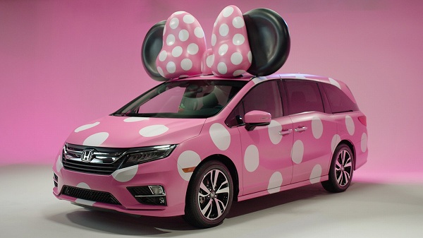 子供の夢をかなえるために。ディズニーとコラボしたワンオフモデルのホンダ「オデッセイ」【動画有】