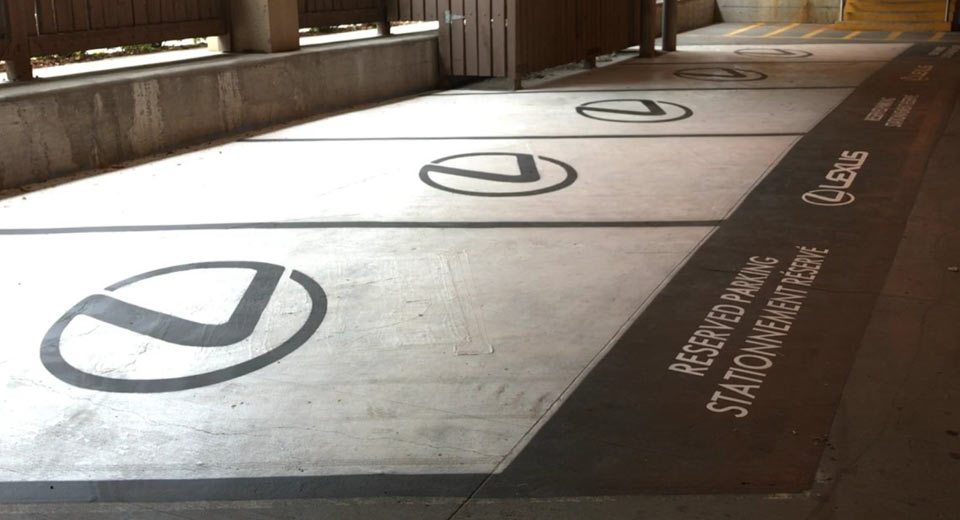 コレ大丈夫？カルガリー空港の障害者駐車場を全てレクサス専用駐車場に変更→案の定一般市民から批判の嵐