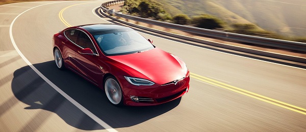 驚愕。フィンランドのテスラ「モデルS」のタクシーがたった3年間で走行距離400,000kmを走破、十分元をとった？