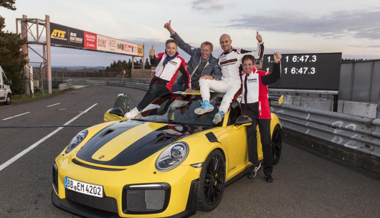 ポルシェが快挙。「911GT2RS」がニュルブルクリンクでの記録6分47.30秒で最速記録樹立【動画有】