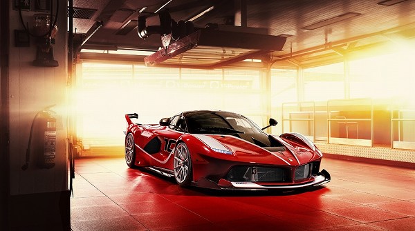 フェラーリ最強モデル「FXX K Evo」が今週末発表へ。ハイブリッド搭載＆1,000馬力超えは当たり前？【動画有】
