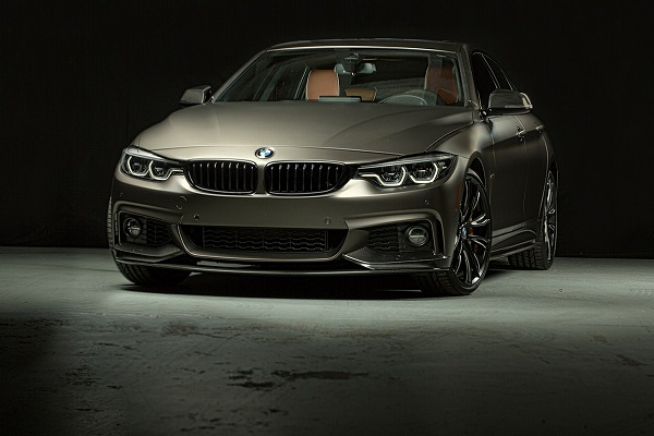 SEMAショーにて、BMW「440iグランクーペ」をカスタム。アダルティで落ち着いた見た目が持ち味