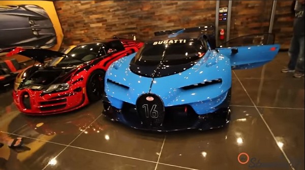 約6.2億円のブガッティ「ヴィジョン・グランツーリスモ」がアメリカに納車。オーナーのとんでもないガレージも紹介【動画有】