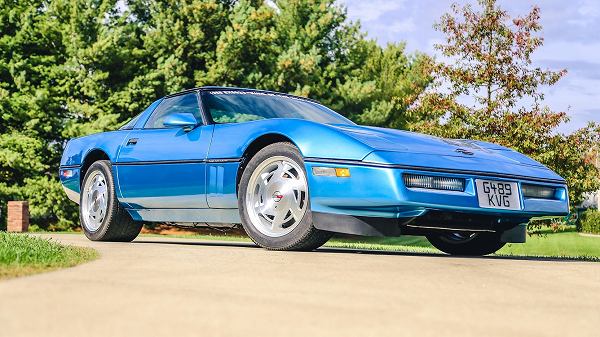 その名も「キング・オブ・ヒル」。僅か2台しか存在しないプロトタイプモデルのシボレー「コルベットC4 ZR1」がオークションにて登場