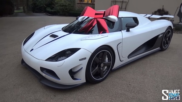 さすが富豪。自身のクリスマスプレゼントにケーニグセグ「アゲーラR」を納車、しかも購入先は日本【動画有】