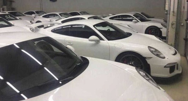 一体なぜ？全て同じ仕様のポルシェ「911GT3」18台が合計約3.5億円にて販売中