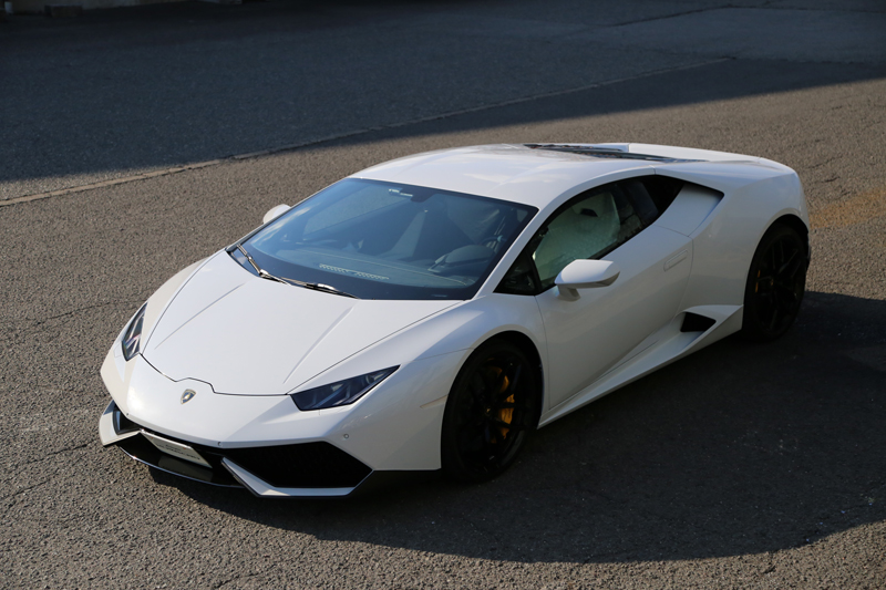 ランボルギーニ・ウラカン近影。大阪・天保山第七岸壁(ナナガン)で撮影してみる