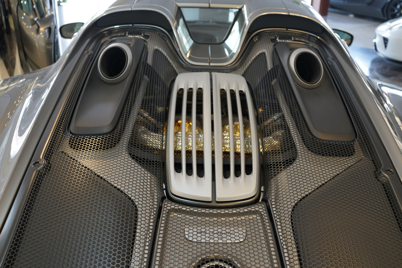 ポルシェ「918スパイダー後継はニュルのタイム6分30秒が必達目標だ。そのためにパワートレーンにもこだわらない」