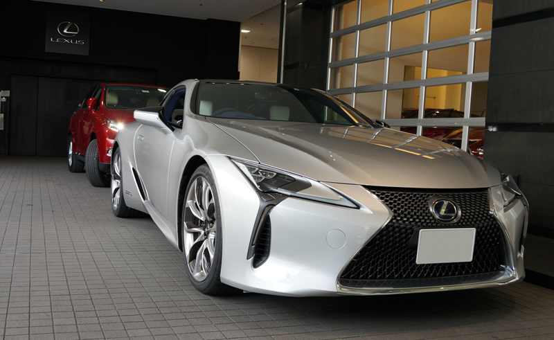 レクサスLC500驚愕の大人気。1300万円を超えるのに受注目標の36倍、1800台を受注