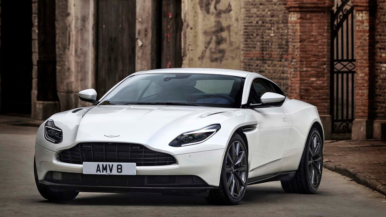 アストンマーティンBD11”V8”発表。AMG製エンジンを搭載し、魅力的な価格設定で市場を席捲する予感