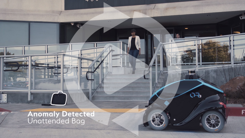 ドバイ警察がロボットポリスカーとロボコップ配備。将来的に身長3メートルのロボットも投入
