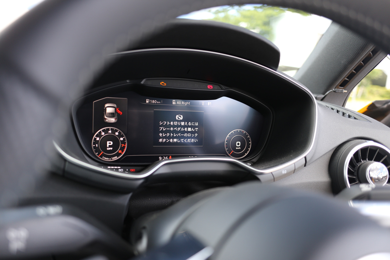 アウディTTのインプレッション、インテリア編。他モデルと異なって合理化が進み、シンプルな構造に