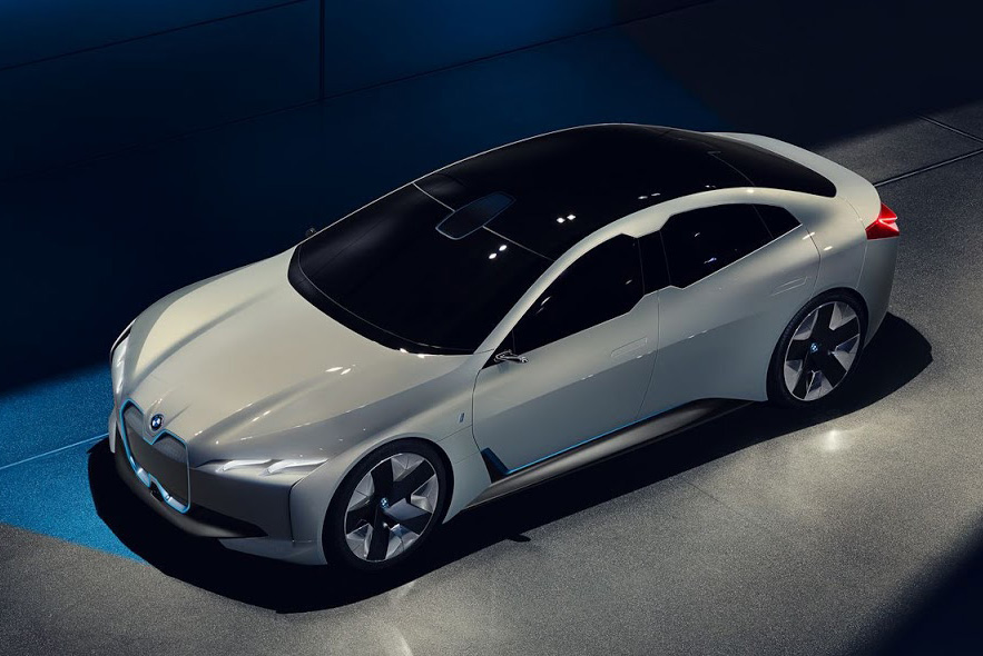 i5じゃないの？BMWがブランニューEVとして「i4を発売する」と突然発表
