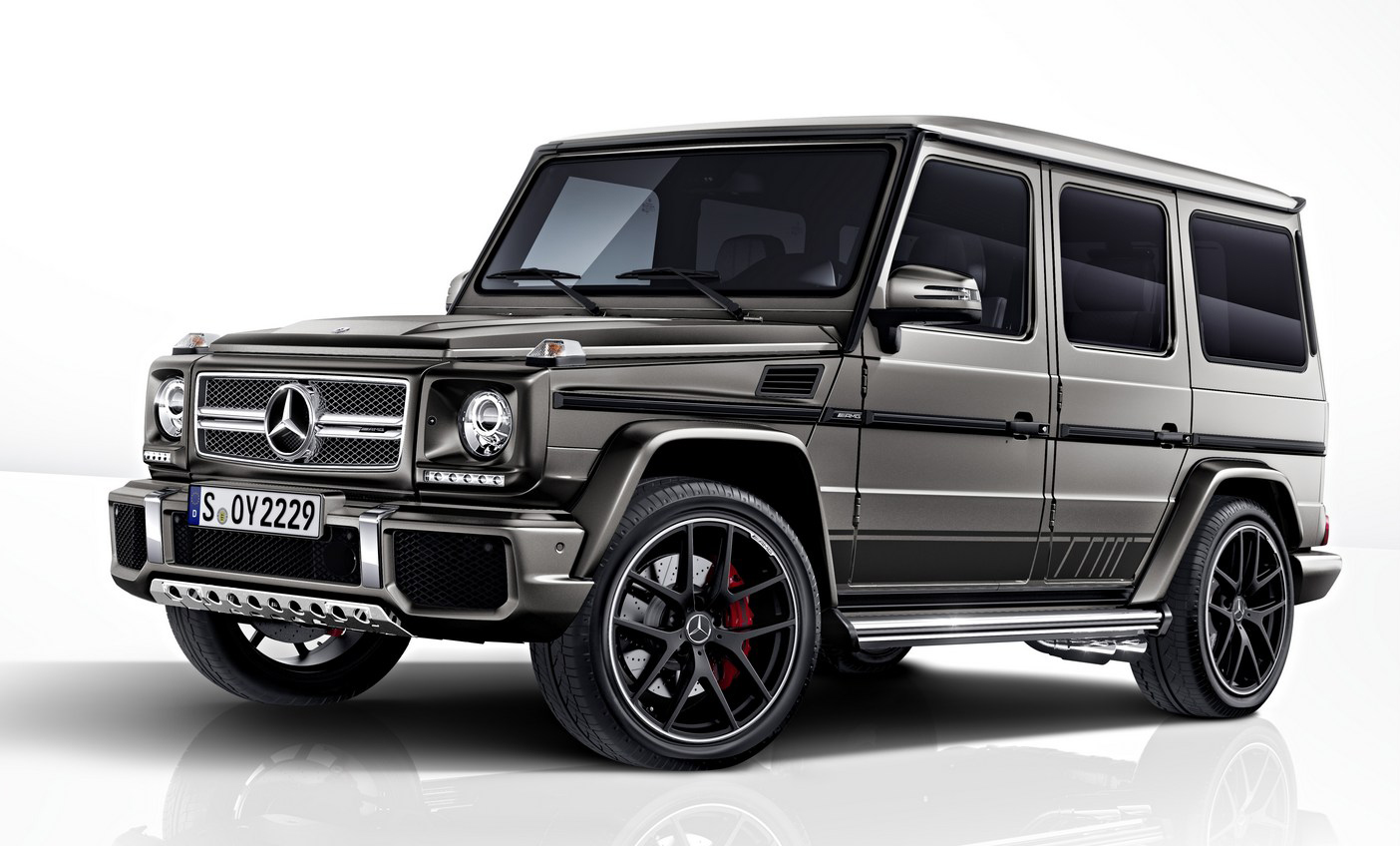 メルセデスAMG G65に日本だけの特別仕様。「内外装の組み合わせ3000通り以上」の期間限定モデル登場