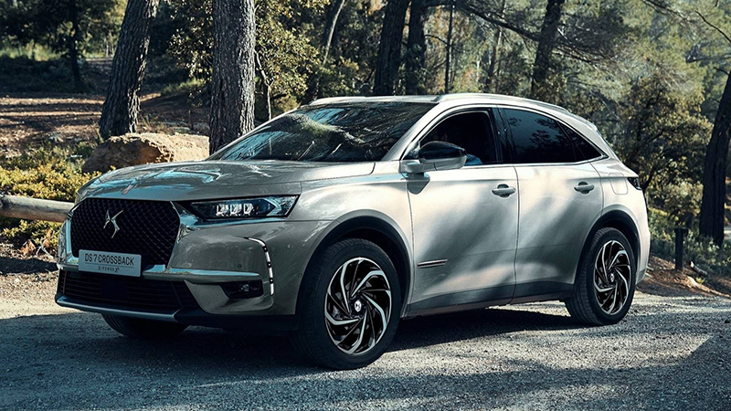 驚愕の豪華さを誇るDSのフラッグシップ、「DS7 クロスバック」にPHEV追加。最高出力は300馬力
